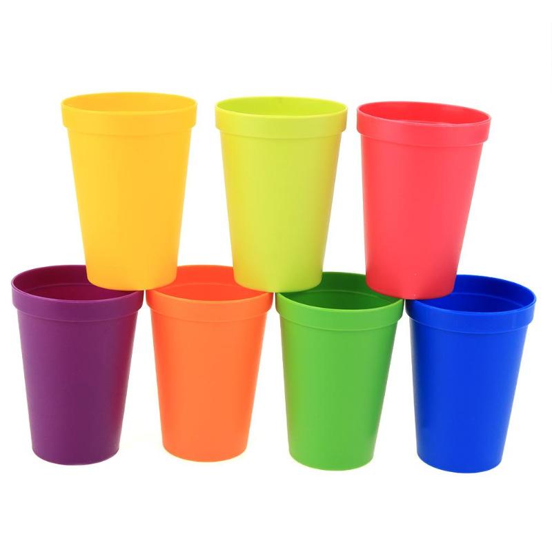 Lote de 7 tazas de plástico portátiles de arcoíris de 7 colores para picnic, turismo, café, hogar, color aleatorio.